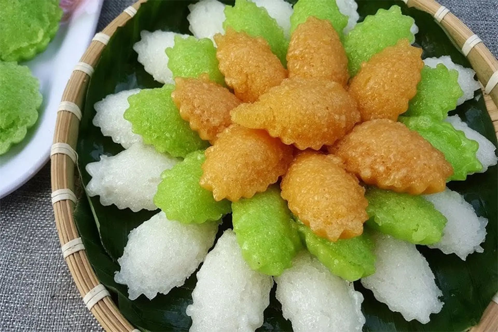 A cross-section of banh bo showing its characteristic honeycomb structure